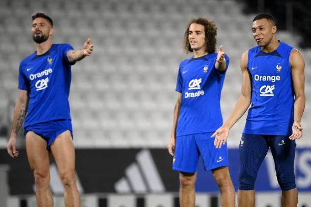 开云平台-【解码法国】本泽马“甩锅”，天赋能否弥补稚嫩?